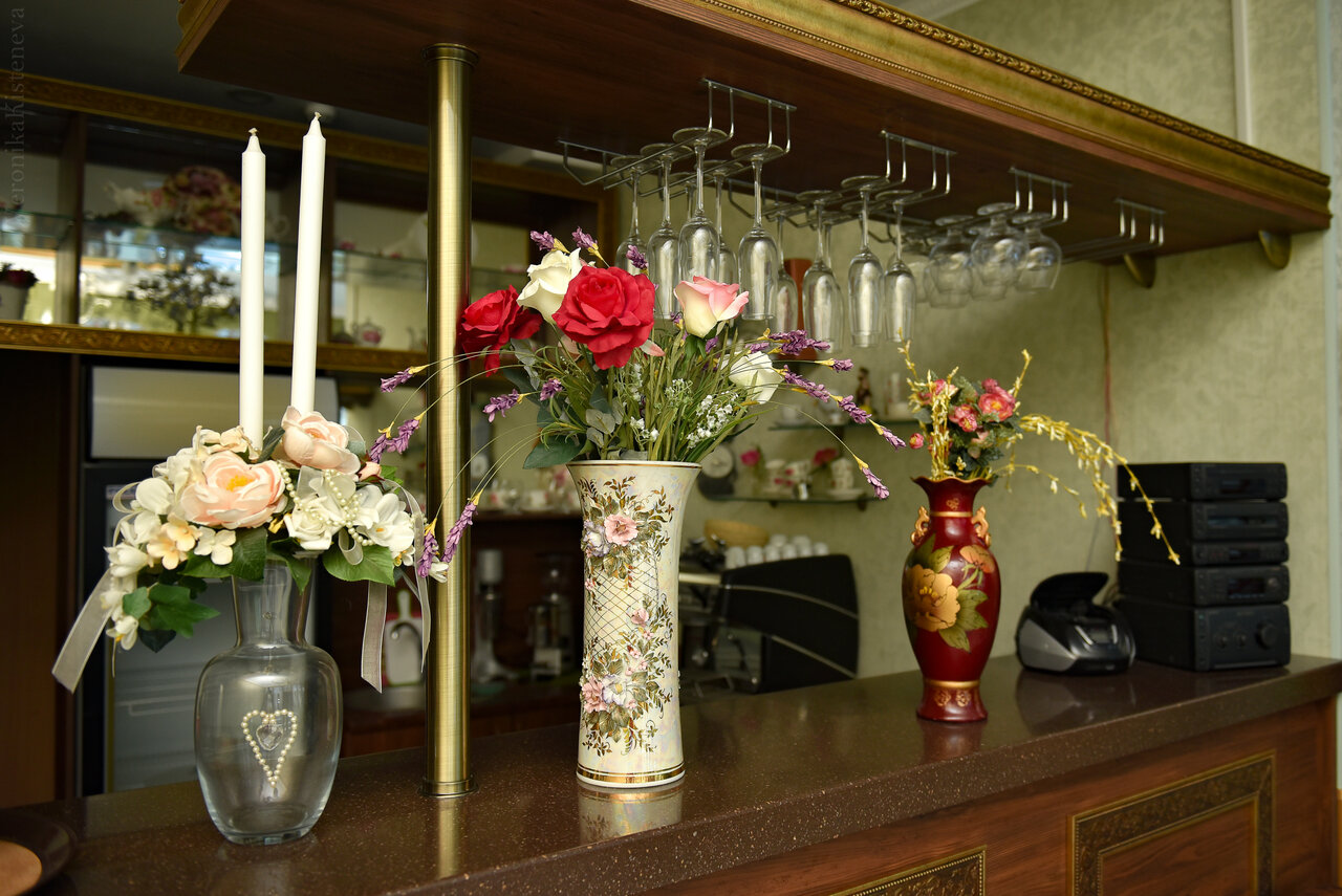 Гостиница Никопол Шахты-94