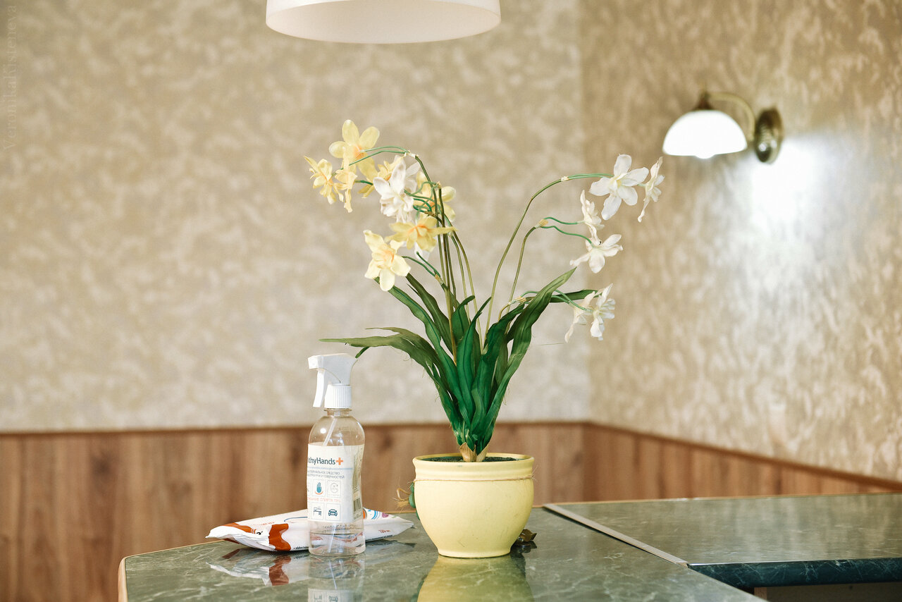 Гостиница Никопол Шахты-93