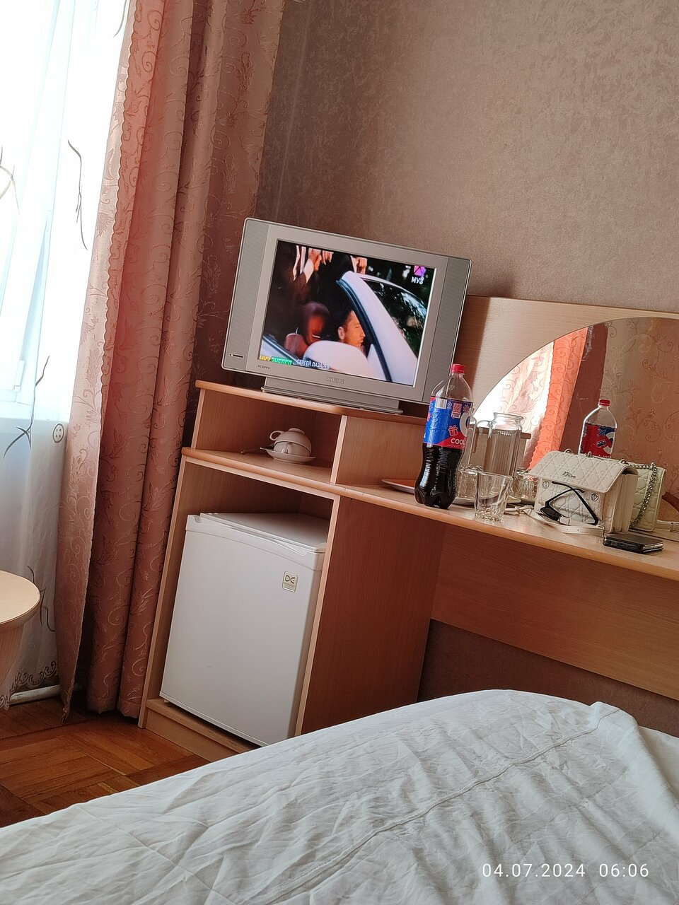 Гостиница Никопол Шахты-233