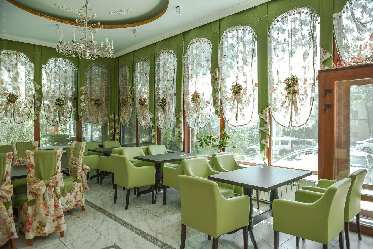 Гостиница Никопол Шахты-151