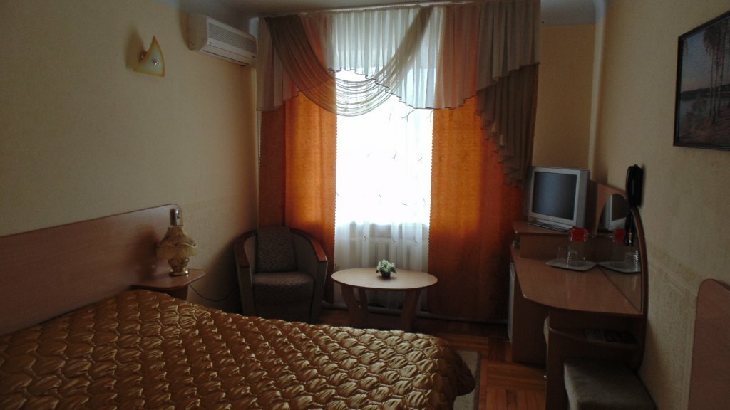 Гостиница Никопол Шахты-166