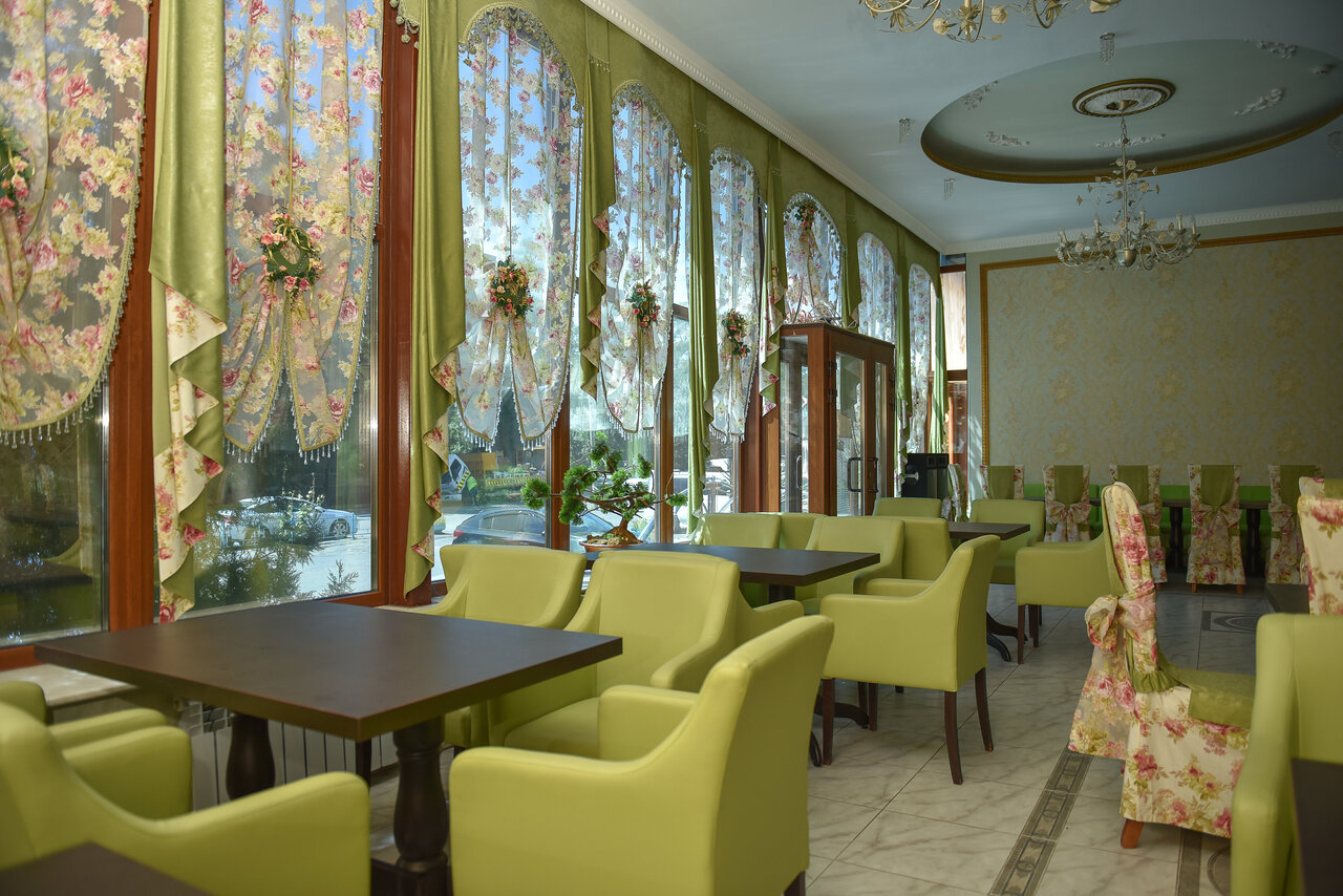 Гостиница Никопол Шахты-141