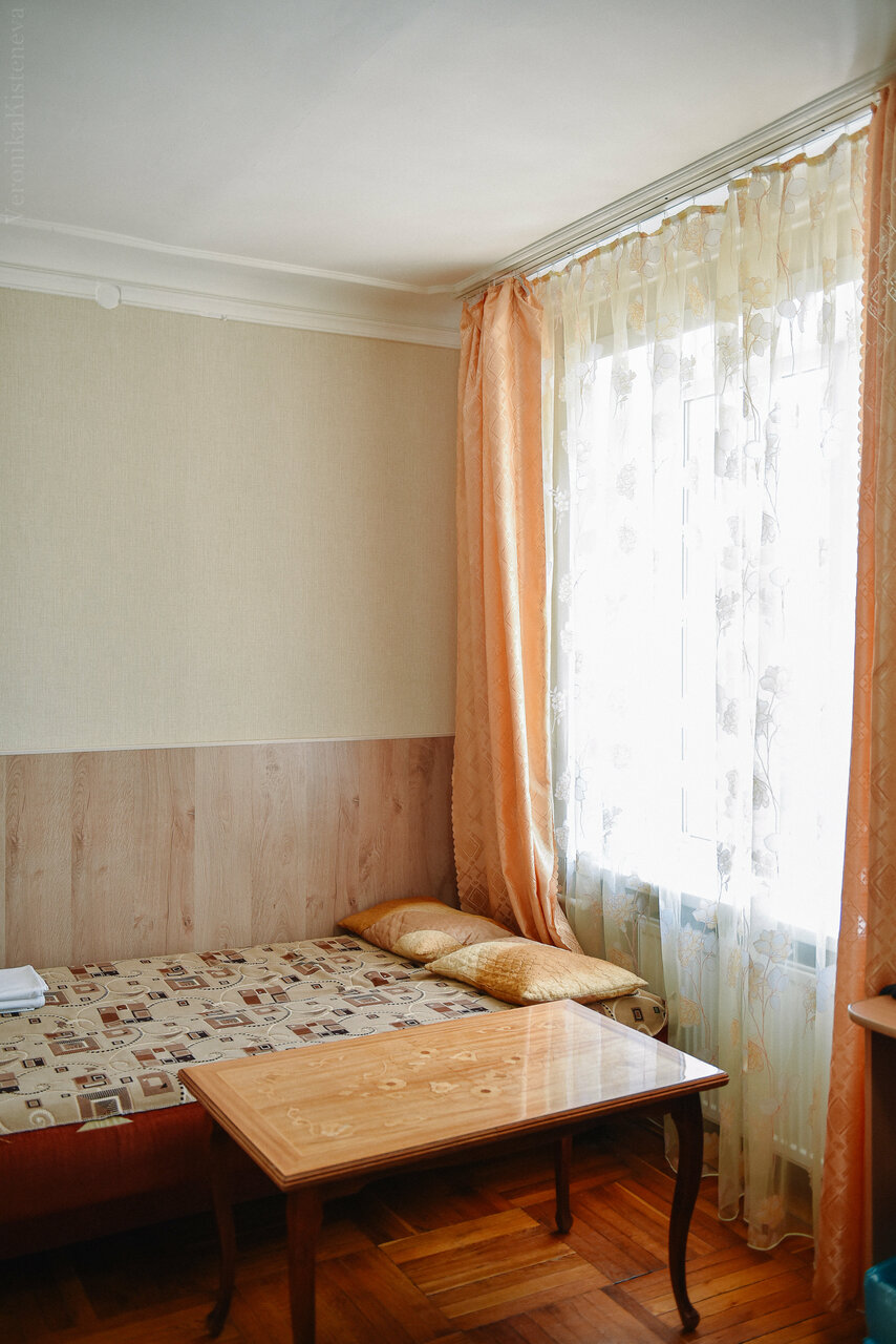 Гостиница Никопол Шахты-157