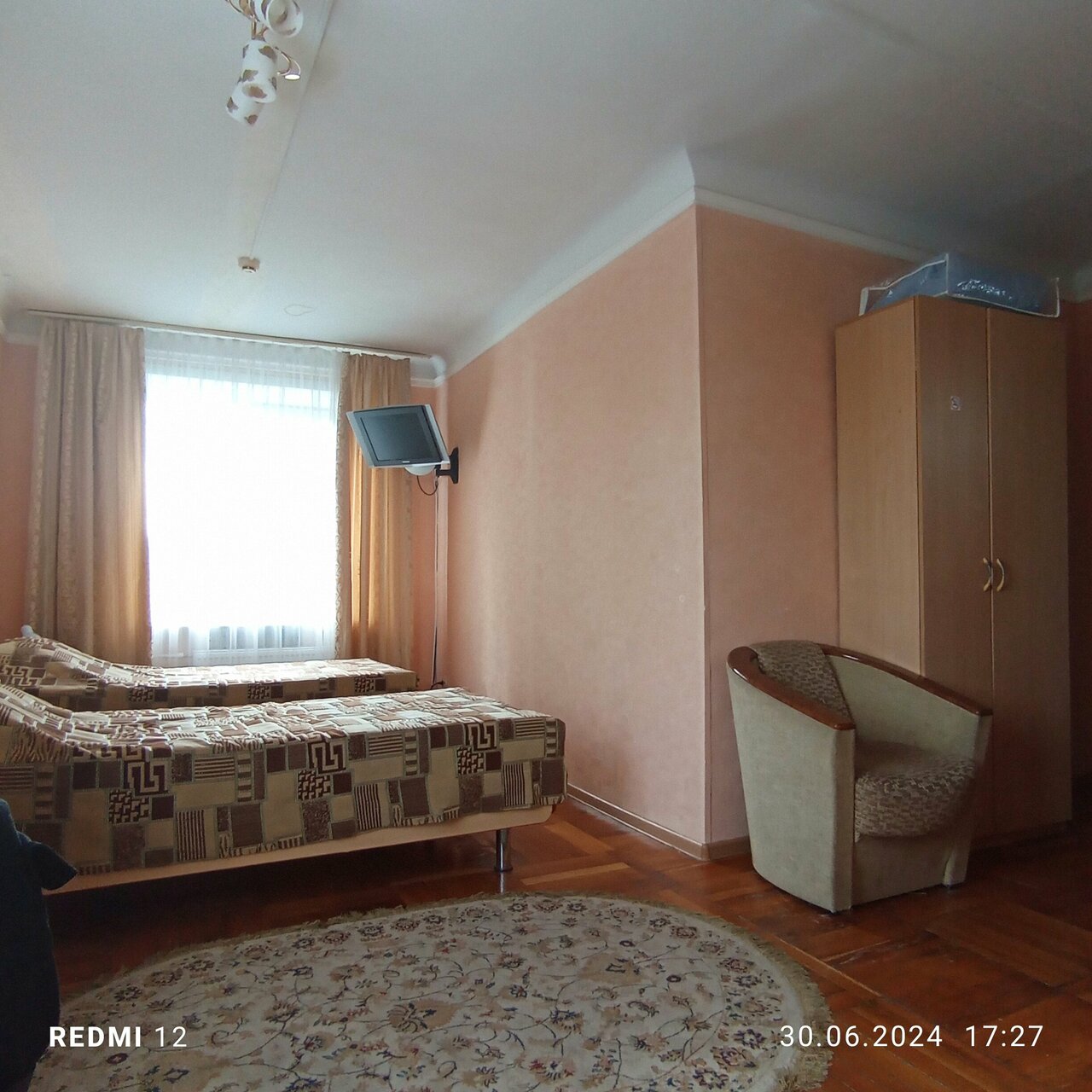 Гостиница Никопол Шахты-228