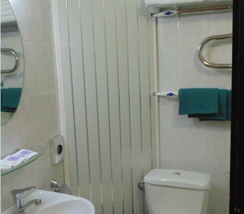 Гостиница Никопол Шахты-185