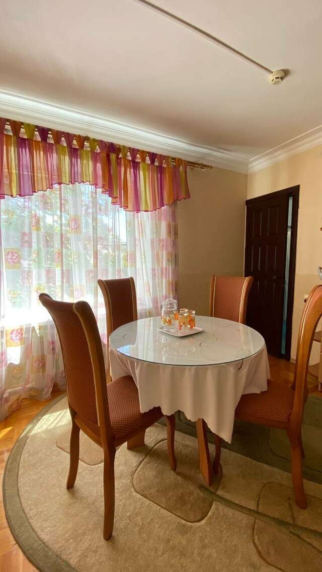 Гостиница Никопол Шахты-43