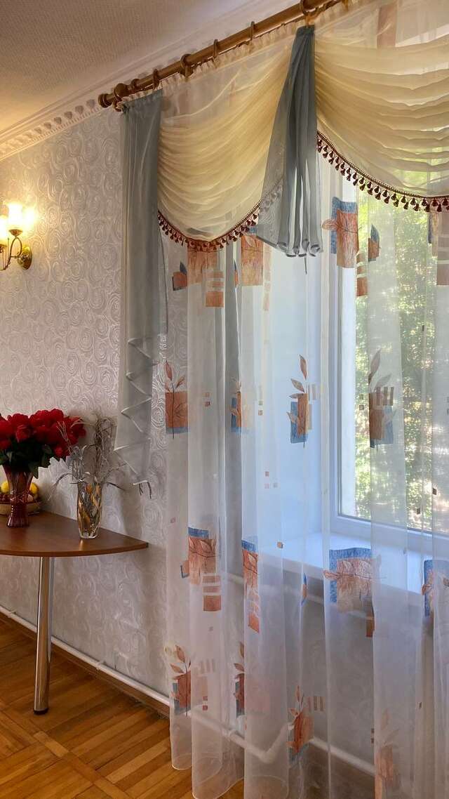 Гостиница Никопол Шахты-54