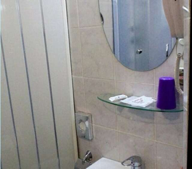 Гостиница Никопол Шахты-142