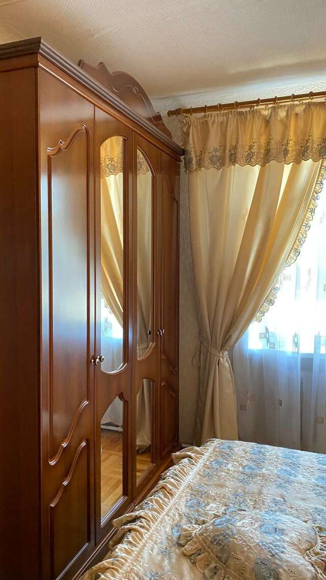 Гостиница Никопол Шахты-46