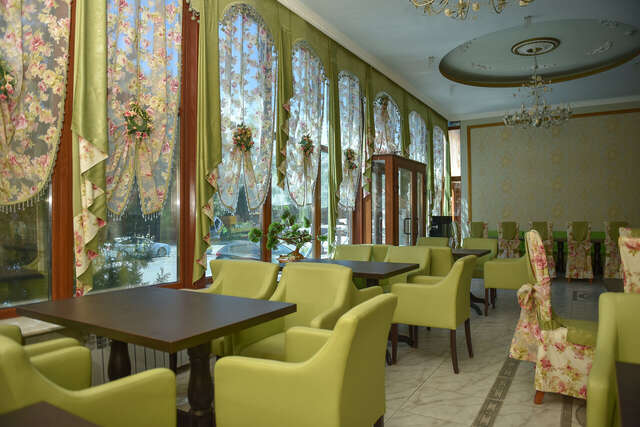 Гостиница Никопол Шахты-140