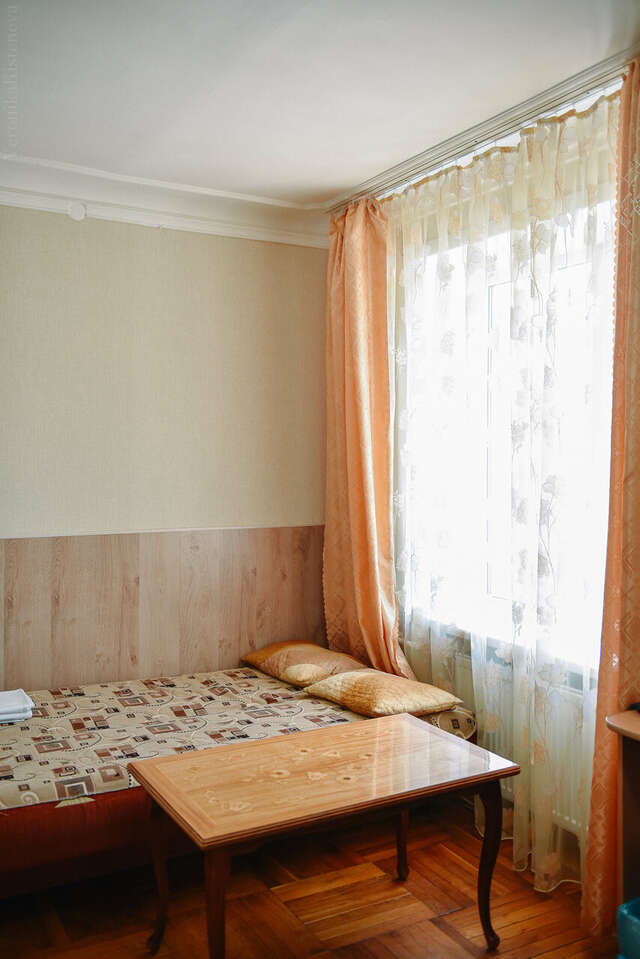 Гостиница Никопол Шахты-156