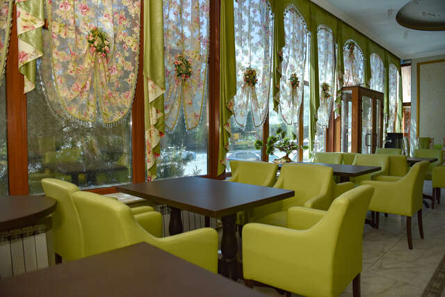 Гостиница Никопол Шахты-104