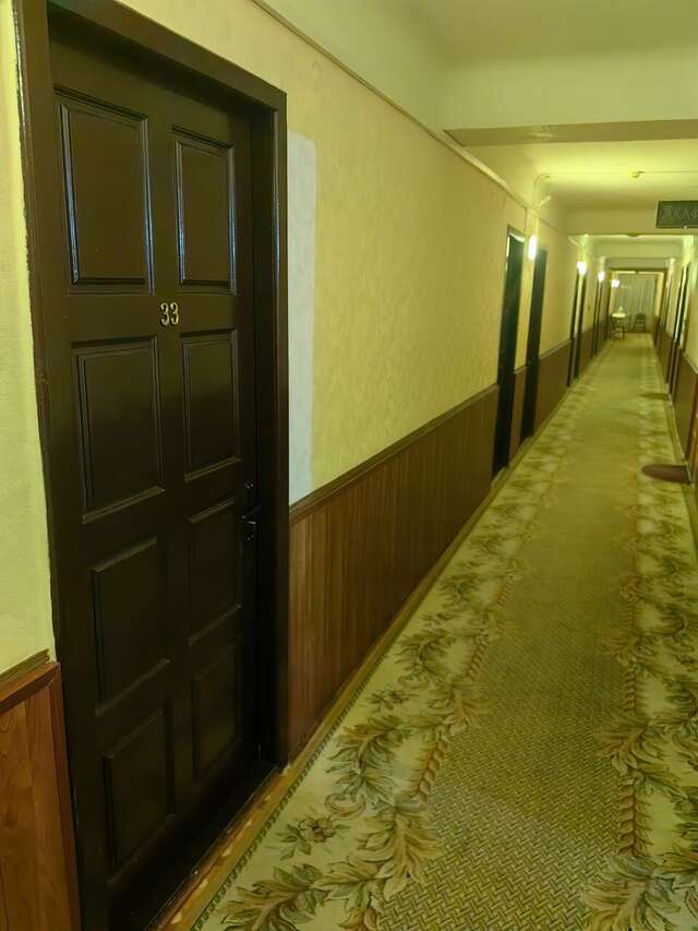 Гостиница Никопол Шахты-234