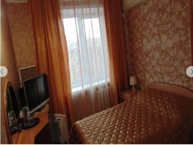 Гостиница Никопол Шахты-182