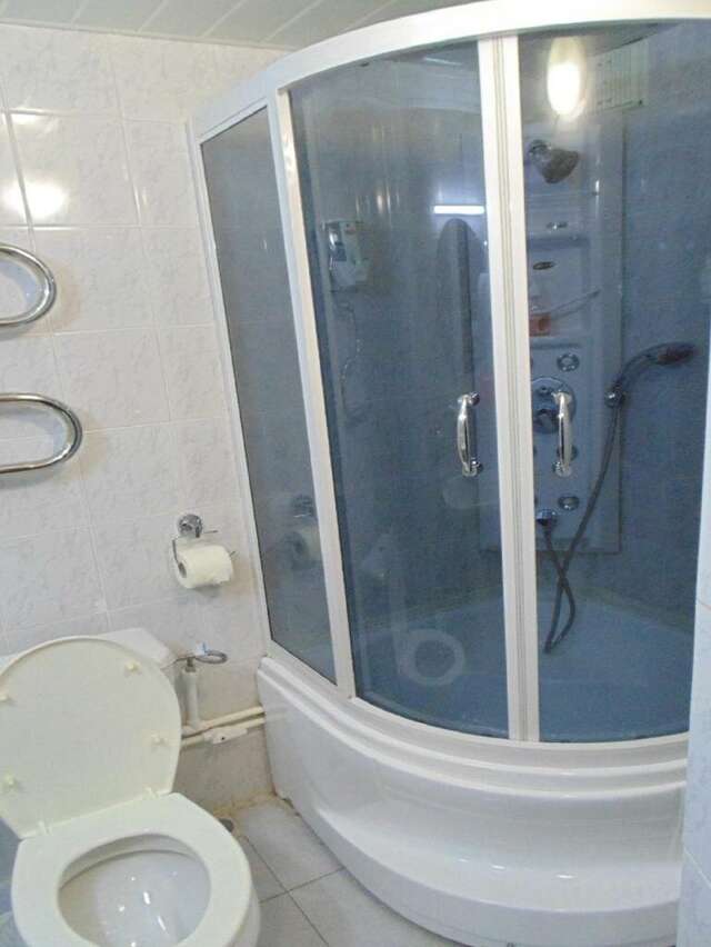 Гостиница Никопол Шахты-133