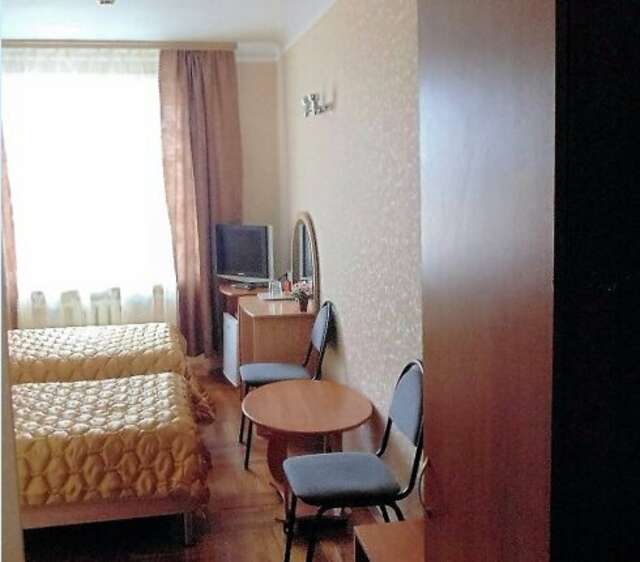 Гостиница Никопол Шахты-94