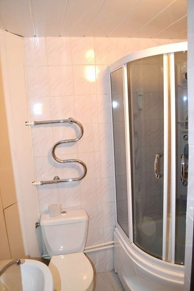 Гостиница Никопол Шахты-170